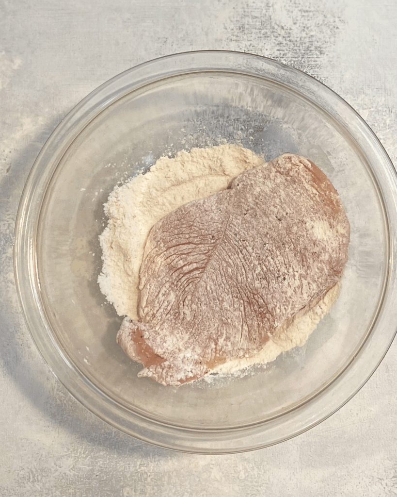 chicken cutlet in flour